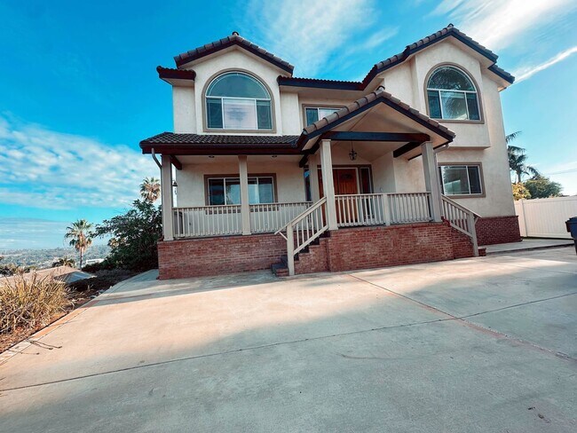 Building Photo - Multi-Generational 5-Bedroom, 4 Bath Home ...
