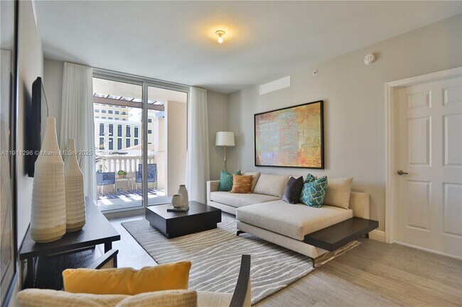 Building Photo - 2000 Salzedo St