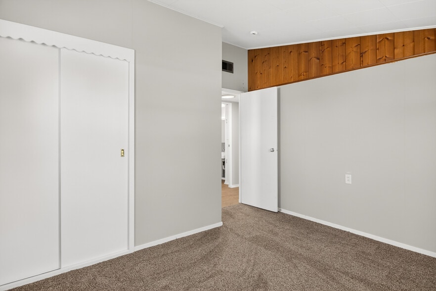 Building Photo - 7525 Mildred Rd