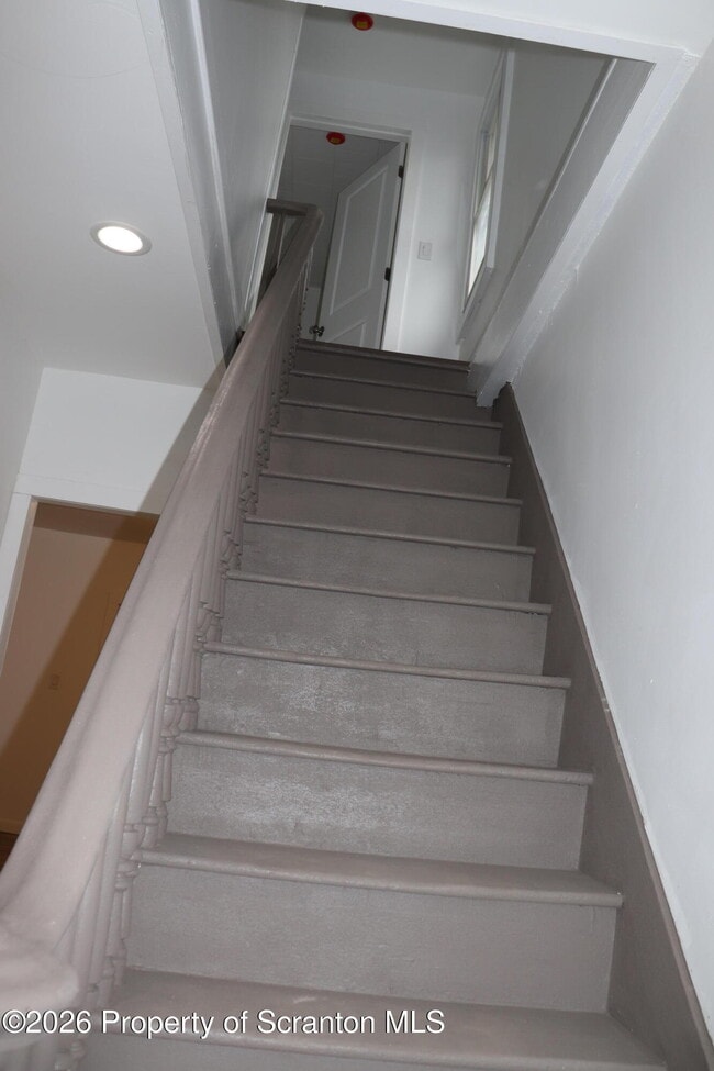 Building Photo - 710 W Lackawanna Ave