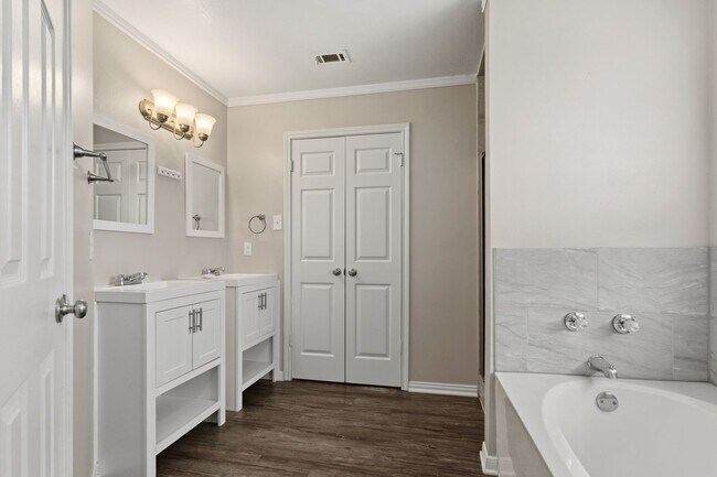 Building Photo - First Month FREE RENT—Spacious Living with Bonus Loft in Oak Valley! Spacious 2-Story with Loft, ...