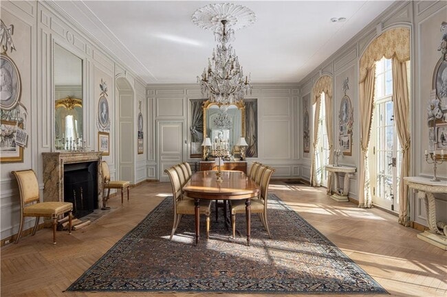 Building Photo - 115 Narragansett Ave