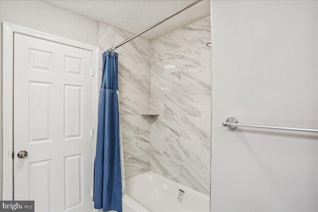 Building Photo - 12901 Churchill Ridge Cir