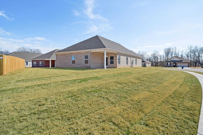 Building Photo - 85 Kipling Dr