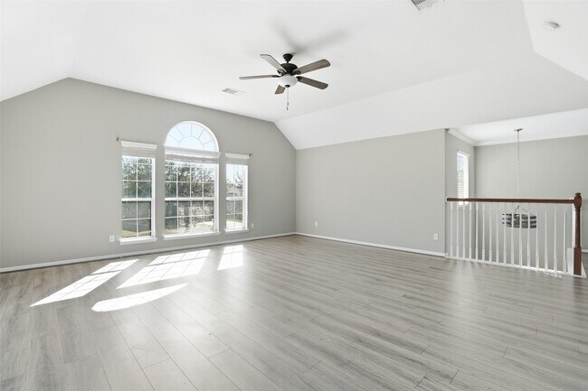 Building Photo - 6802 Claire Brook Dr