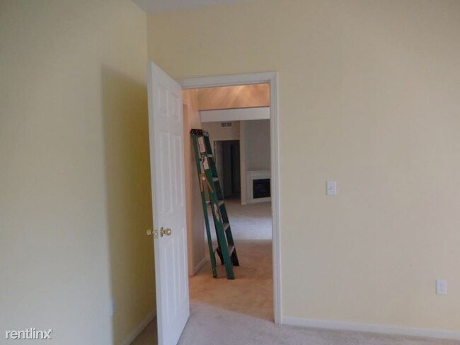 Building Photo - 2 br, 2 bath Condo - 29532 Nottingham Ct