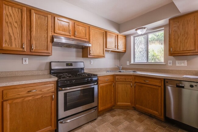 Building Photo - 224 Seward St