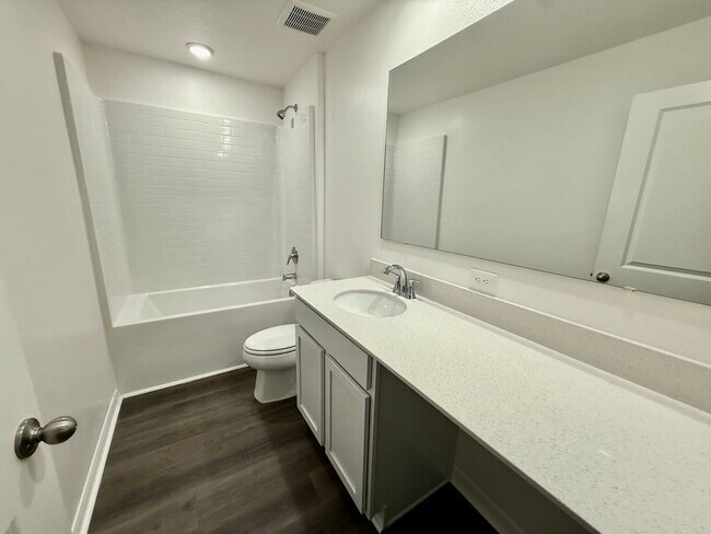 Building Photo - **Move-In-Special** Brand New 4-Bedroom Home in Poinciana – Available Now!