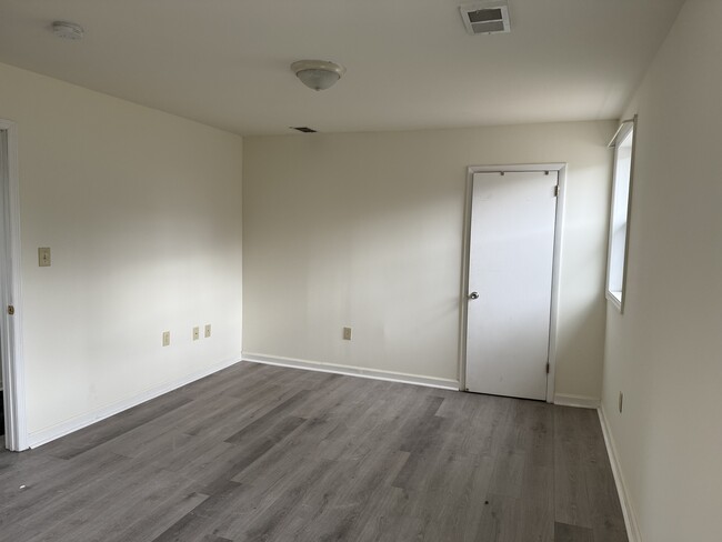 Main Bedroom - 135 Troy Schenectady Rd