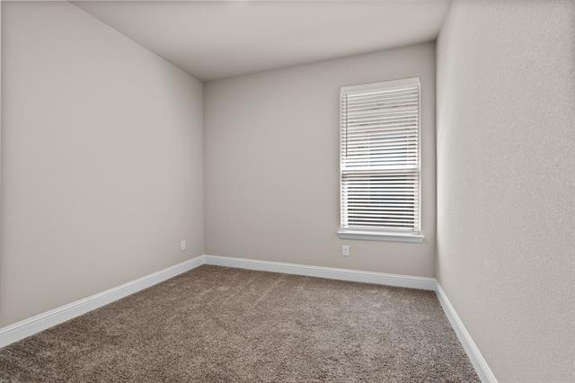 Building Photo - 825 Blackhorse Trl