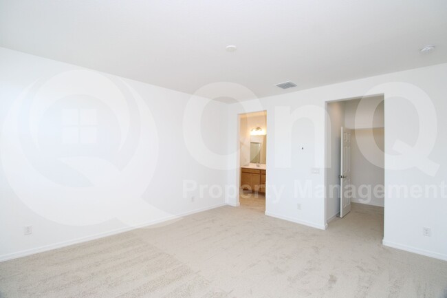 Building Photo - 8805 W Windsor Blvd