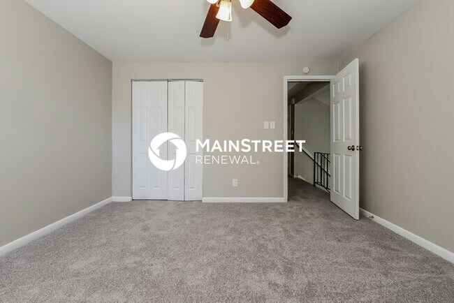 Building Photo - 3 Bedroom Pet-Friendly Home in Jonesboro, GA with Main Street Renewal