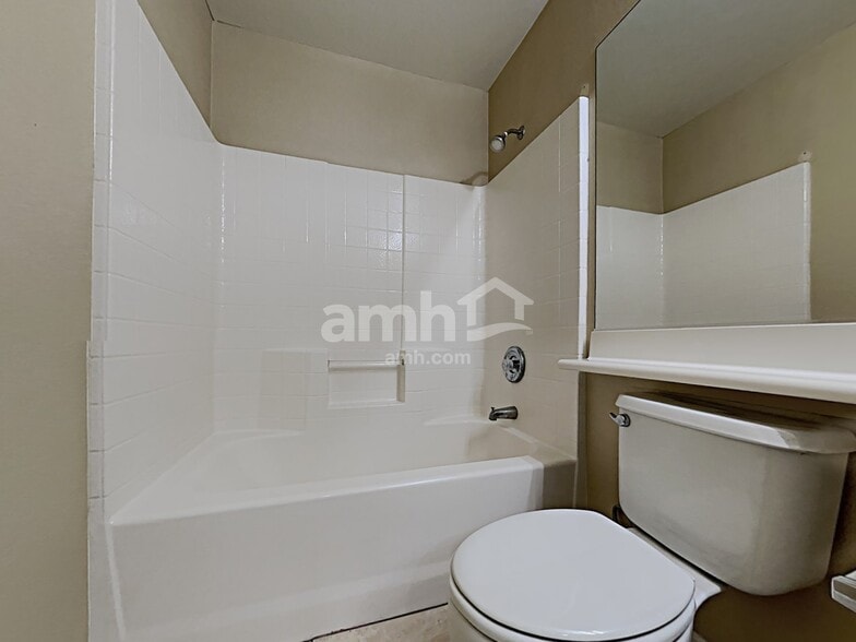 Building Photo - 8443 Chinook Candy Ct