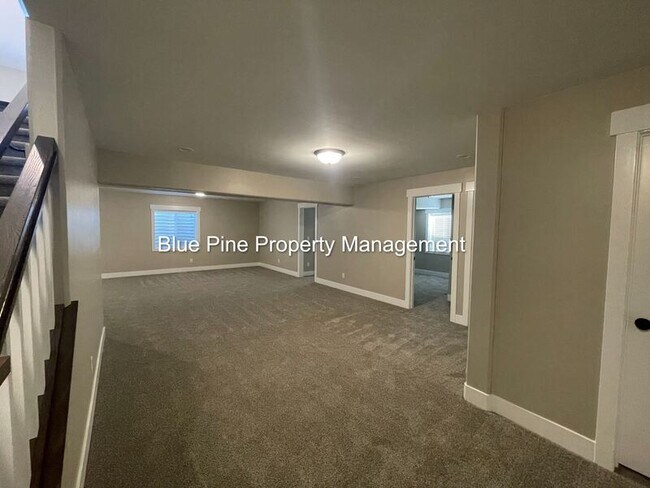 Building Photo - 1507 47th St