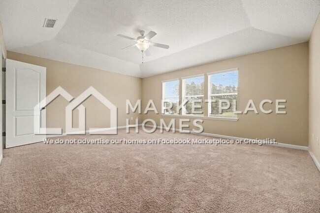 Building Photo - 10013 Logan Falls Ct