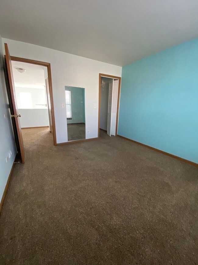 Building Photo - 2203 Rossiter Pkwy