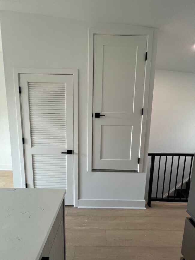 Building Photo - 4253 Viola St