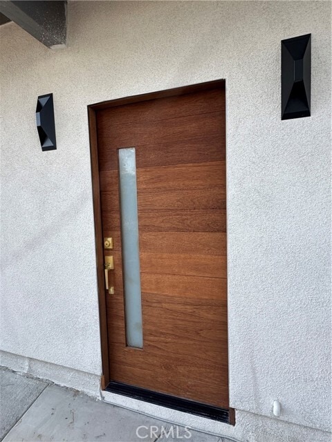 Building Photo - 7013 Estepa Dr