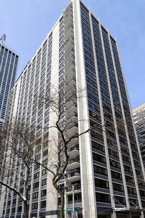 Primary Photo - STREETERVILLE'S 1bed/1bath Available