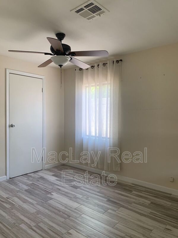 Building Photo - 4214 N 19th St