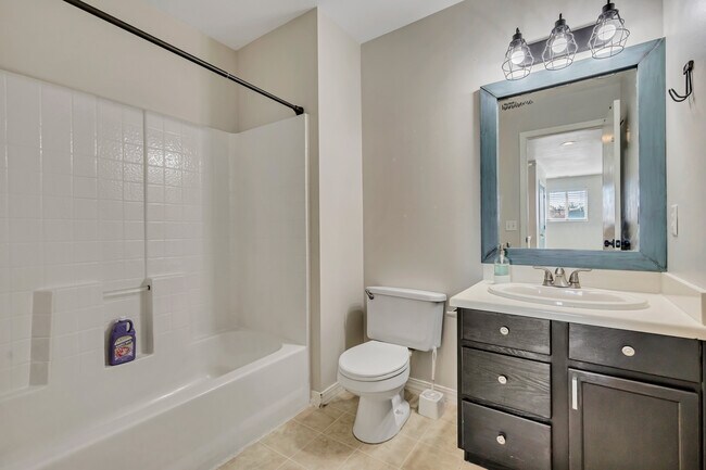 Building Photo - 6790 Greenfield Ln