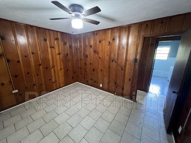 Building Photo - 13189 Sunshine Rd