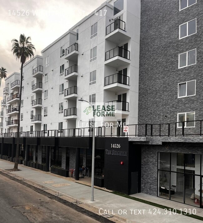 Building Photo - 14526 Kittridge St