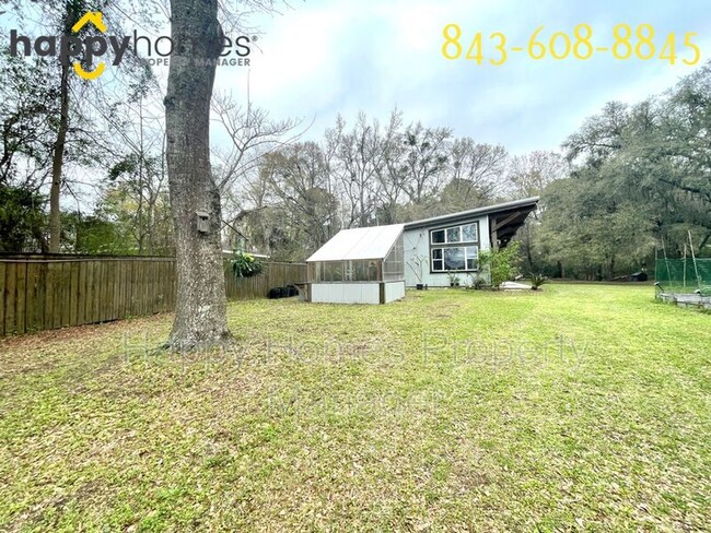 Building Photo - 5888 Chisolm Rd