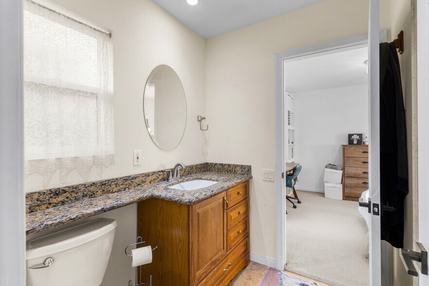 Building Photo - 7130 Gateshead Way