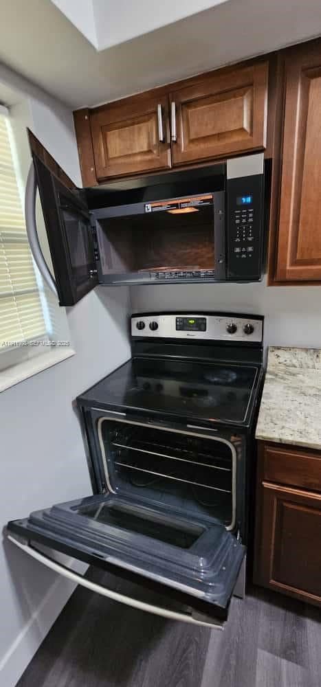 Building Photo - 161 NW 40th St