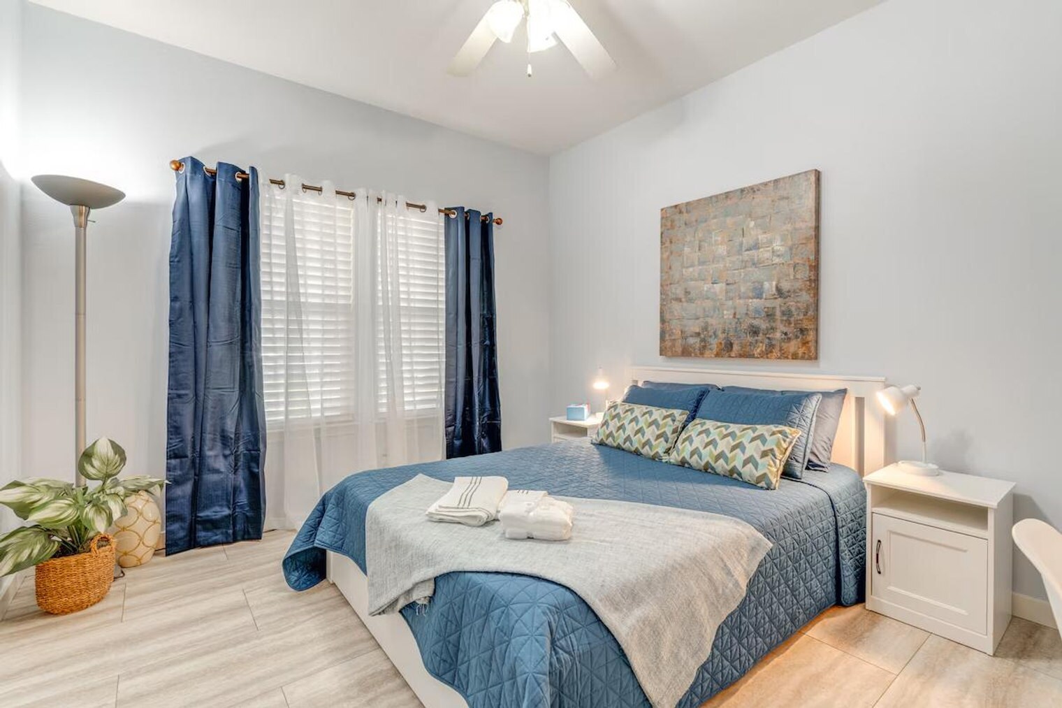 Building Photo - 12166 Metric Blvd