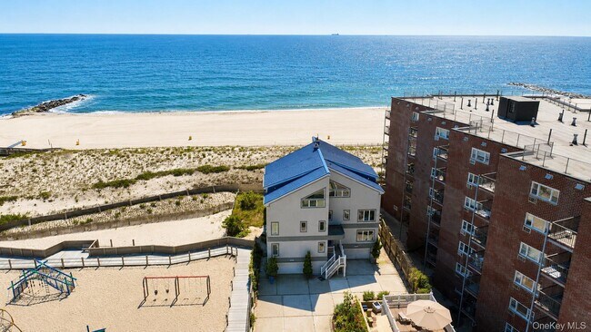 Building Photo - 770 Shore Rd