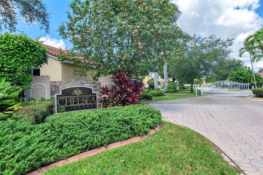 Building Photo - 4908 SW 151st Ave