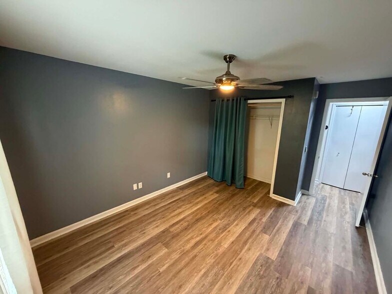 Building Photo - 3094 Plaza Terrace Dr