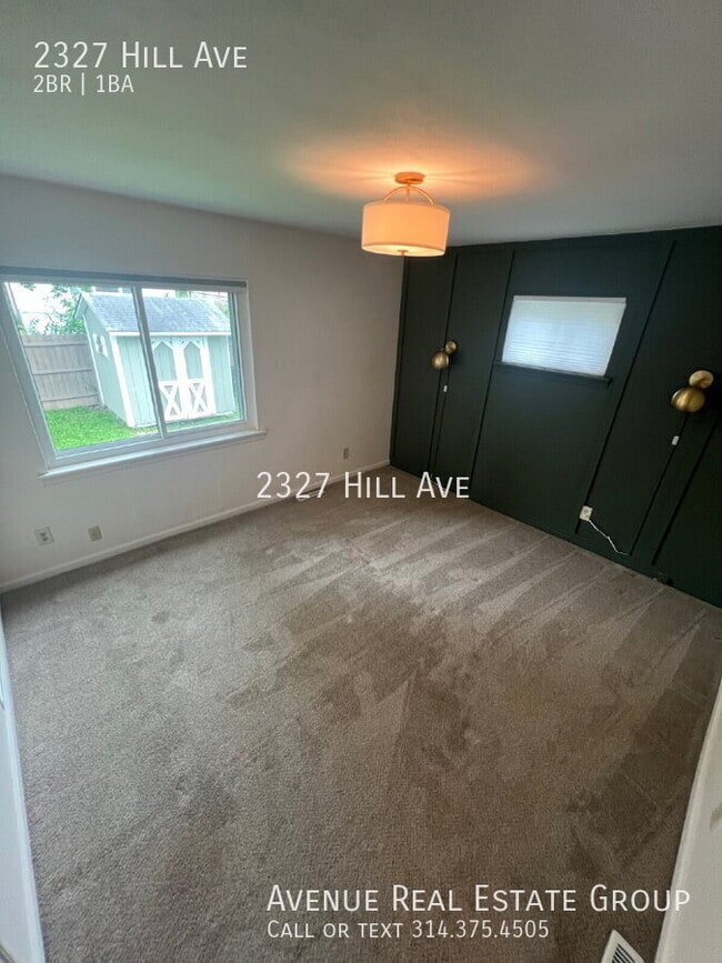 Building Photo - 2327 Hill Ave