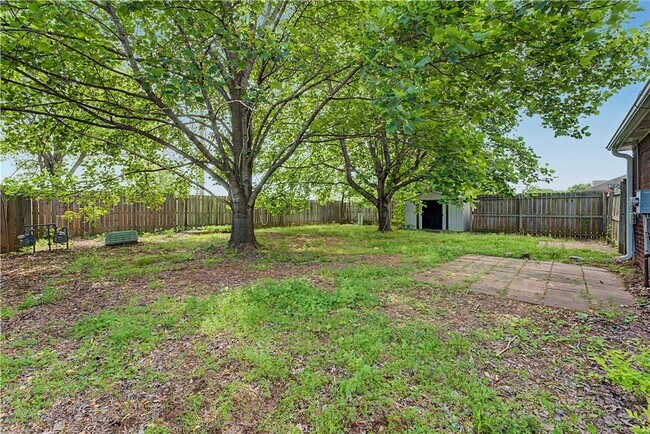 Building Photo - 1314 Tradition Ave