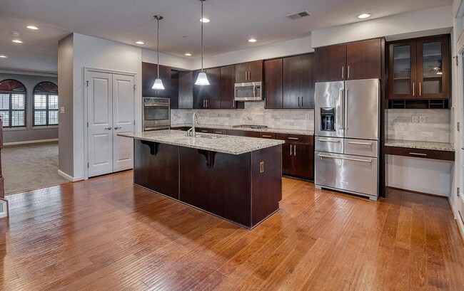 Building Photo - 4906 Small Gains Wy