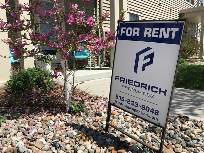 Building Photo - 2815 Northridge Pkwy