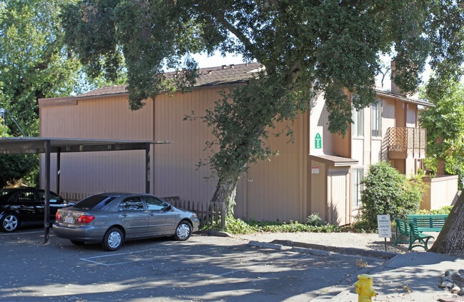 Building Photo - La Casa Novato