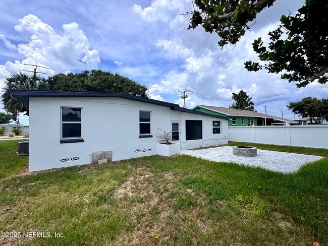 Building Photo - 3263 S Peninsula Dr