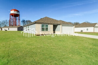 Building Photo - 100 Jasmine Ct