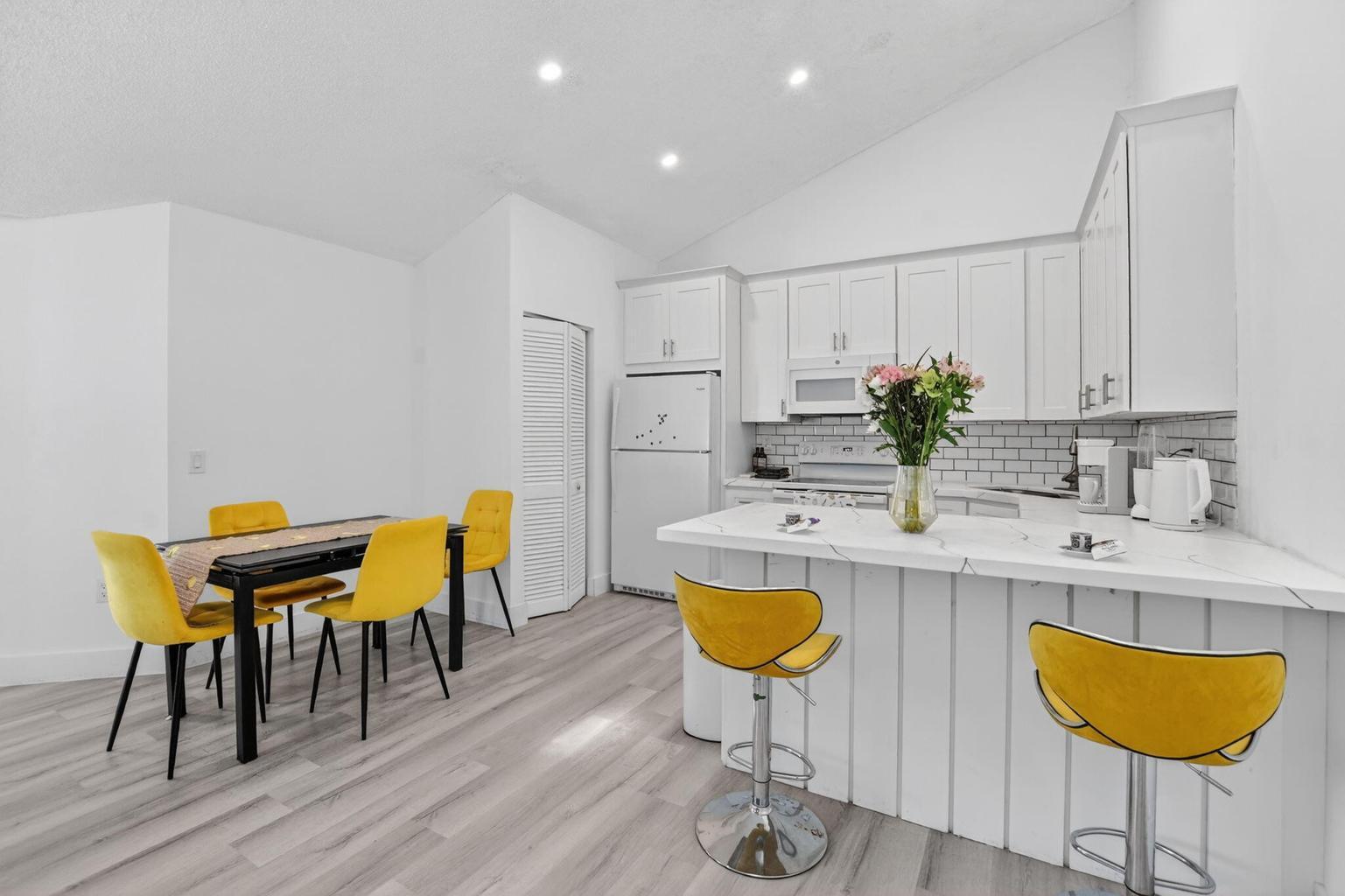 Building Photo - 9903 Boca Gardens Trl