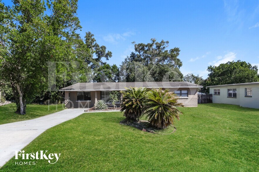 Building Photo - 3408 E Knollwood St