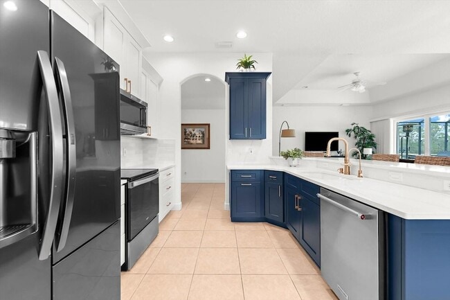 Building Photo - 936 Scherer Way