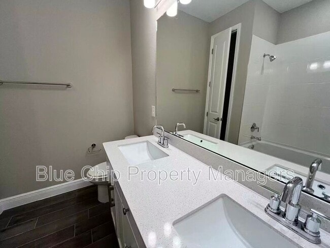 Building Photo - 368 Birkdale Dr