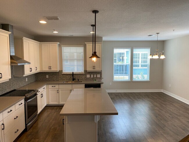Building Photo - 1061 Clifton Springs Ln
