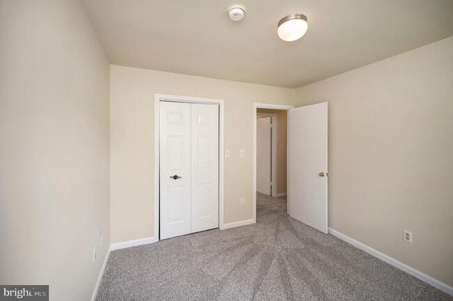 Building Photo - 2111 Mills Dr