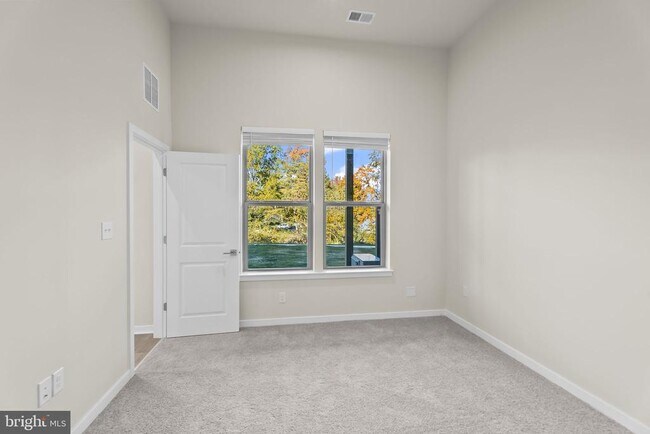 Building Photo - 6244 Folly Ln