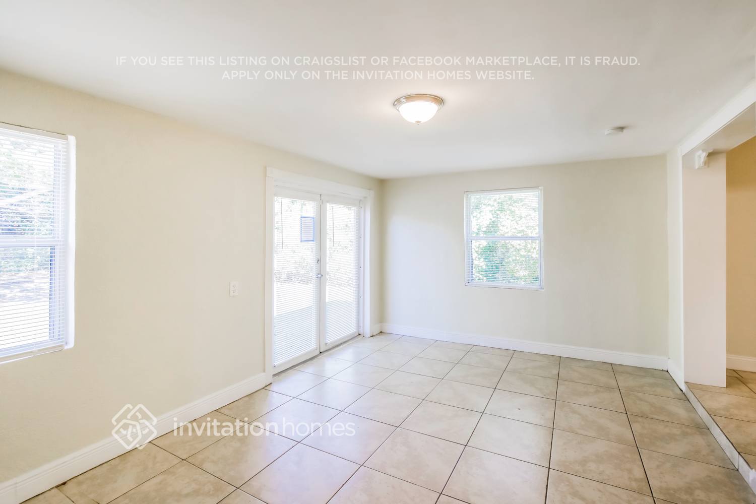 Building Photo - 15760 NE 14th Ct