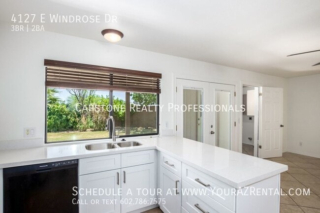 Building Photo - 4127 E Windrose Dr